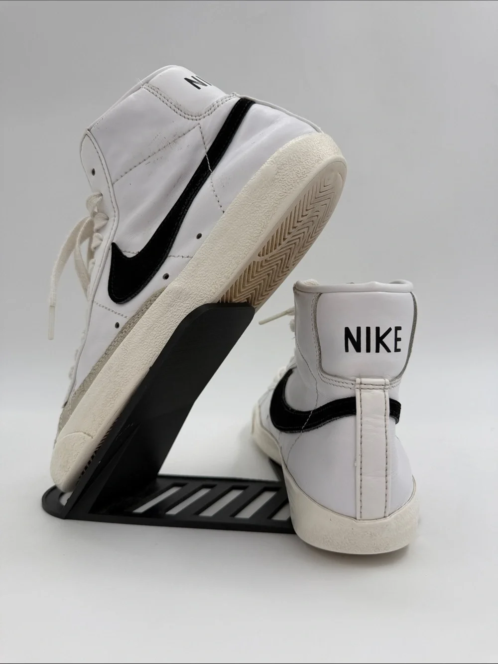 Nike Blazer Mid 77 Vintage White Black CZ1055-100 Women's Size 7.5